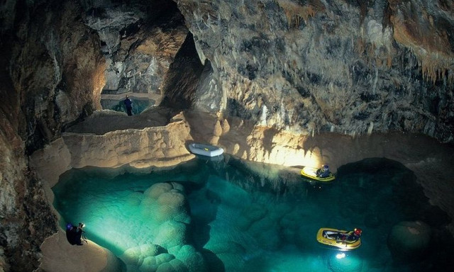 Αχαΐα: Η ανομβρία «χτύπησε» το Σπήλαιο των Λιμνών