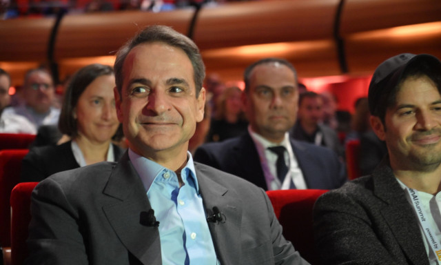 Κυριάκος Μητσοτάκης: To video για το Gigabit Voucher - «Κουράστηκες να σου κολλάει το Ίντερνετ»