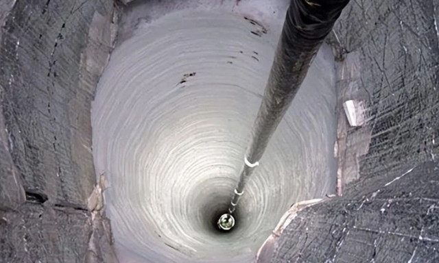 Τι ανακάλυψαν οι Ρώσοι όταν έσκαψαν 40,230 πόδια κάτω από την επιφάνεια;