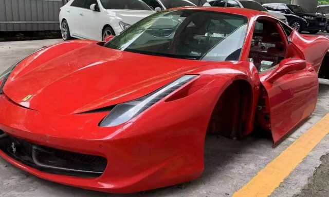 Μία (σχεδόν) Ferrari σε τιμή «χώμα»