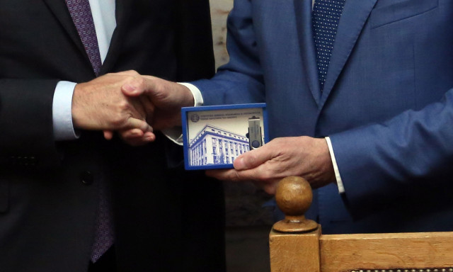 Η «ακτινογραφία» του προϋπολογισμού 2025 – Ανάπτυξη 2,3%, μείωση της ανεργίας κάτω από το 10%