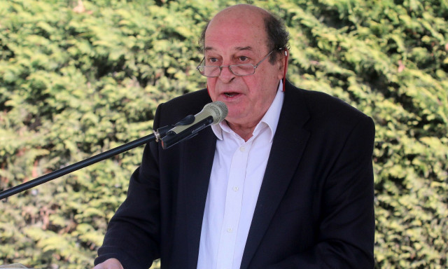 Μανούσος Μανουσάκης: Συγκλονίζει η προφητική δήλωση λίγο πριν τον θάνατό του