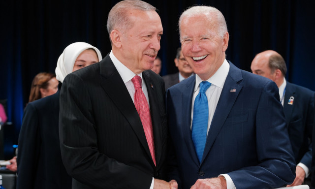 «Πυρά» Ερντογάν κατά Μπάιντεν για την Ουκρανία
