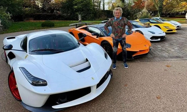 Γιατί ο Rod Stewart θέλει να πουλήσει τα supercar του;