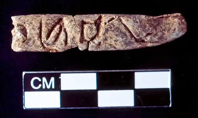 Ανακαλύφθηκε η αρχαιότερη αλφάβητος στον κόσμο - Aνατρέπει όλα όσα ξέραμε για τη γραφή