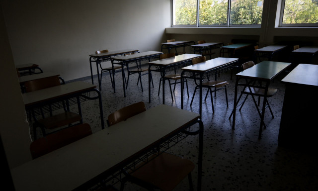 Φάρσαλα: «Ήθελα να κάνω πλάκα» - Τι είπε στους αστυνομικούς ο μαθητής που έβγαλε όπλο κρότου