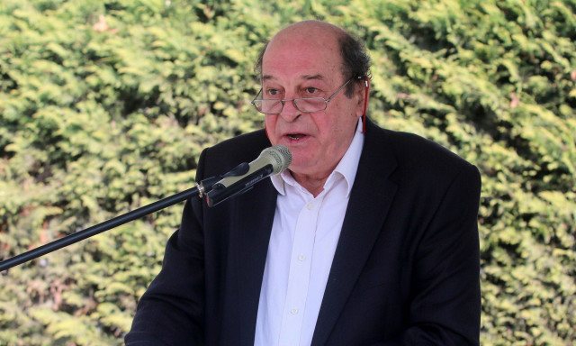 Μανούσος Μανουσάκης: Οι χρήστες του X αποχαιρετούν τον σπουδαίο σκηνοθέτη