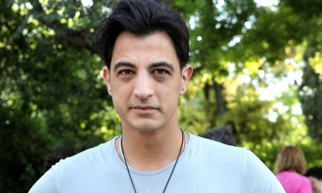 Δήμος Αναστασιάδης: «Λείπει ο Νότης Σφακιανάκης από το τραγούδι»