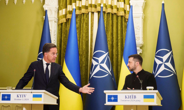 Επικίνδυνη κλιμάκωση: Έκτακτες συνομιλίες ΝΑΤΟ - Ουκρανίας υπό την απειλή του νέου ρωσικού πυραύλου