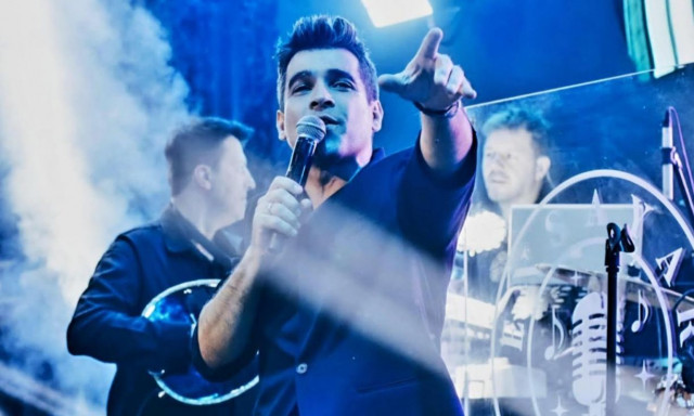 Μαγική πρεμιέρα στη Θεσσαλονίκη για τον Βασίλη Δήμα και την Ειρήνη Παπαδοπούλου!