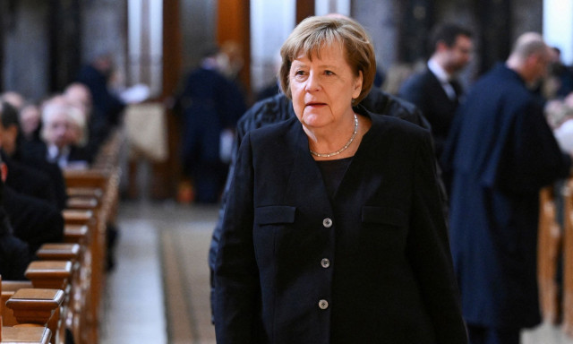 Στην κυκλοφορία τα απομνημονεύματα της Μέρκελ -Τι γράφει για τους Έλληνες πολιτικούς