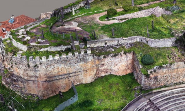 ΥΠΠΟ: Αποκατάσταση των οχυρώσεων και λειτουργική αναβάθμιση του Κάστρου Καλαμάτας