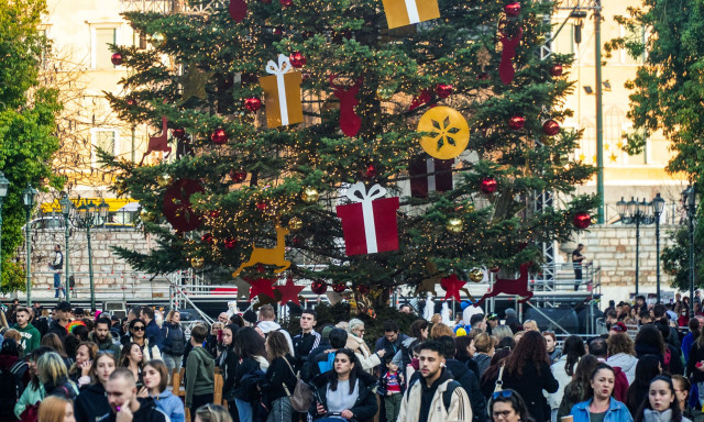 Έκτακτο επίδομα Χριστουγέννων: Ποιοι είναι οι δικαιούχοι