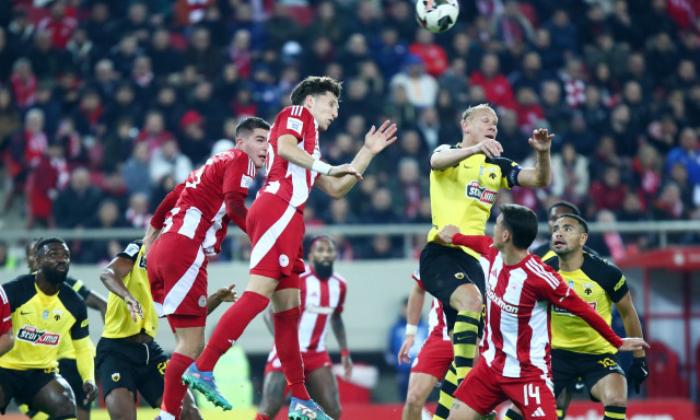 Ολυμπιακός - ΑΕΚ: Τα στατιστικά έδειξαν ντέρμπι, το σκορ άνετη επικράτηση (pic)