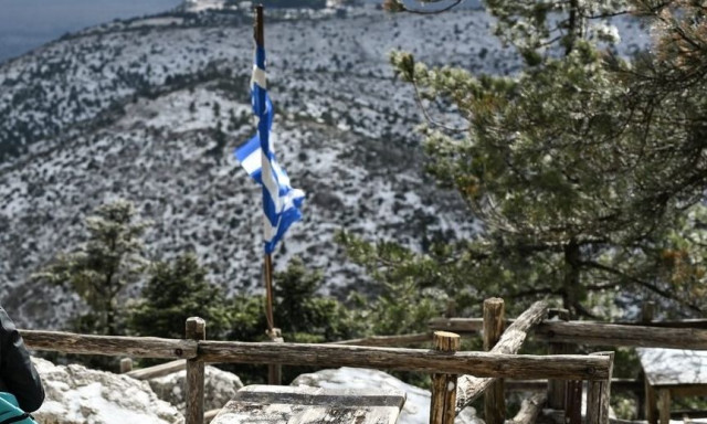 Διασώθηκαν οι τρεις πεζοπόροι στην Πάρνηθα