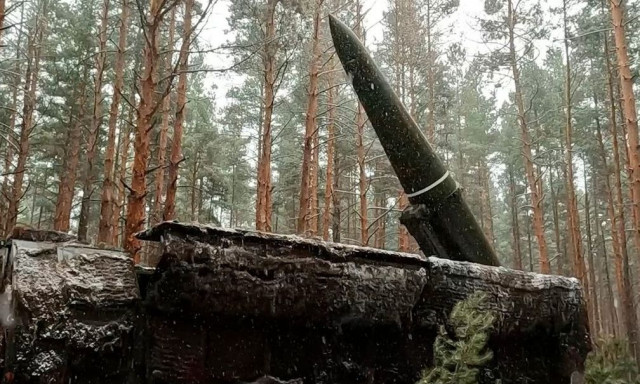 Λάβδας: «Επικίνδυνη κλιμάκωση στην Ουκρανία - Έρχεται διαπραγμάτευση πλανητικού τύπου»