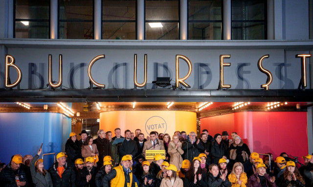 Ρουμανία: Με ανατροπές ο πρώτος γύρος των προεδρικών εκλογών