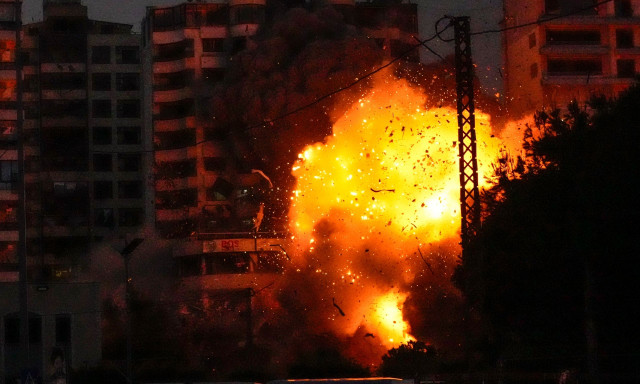 Λίβανος: Ισραηλινά πλήγματα αφήνουν πίσω τους νεκρούς - Χτυπά και τους μαχητές της Χεζμπολάχ