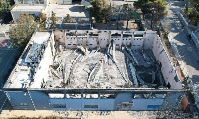 Πεντέλη: «Άφτιαχτη» ακόμη η αίθουσα του 1ου δημοτικού που έγινε στάχτη στην πυρκαγιά του Αυγούστου