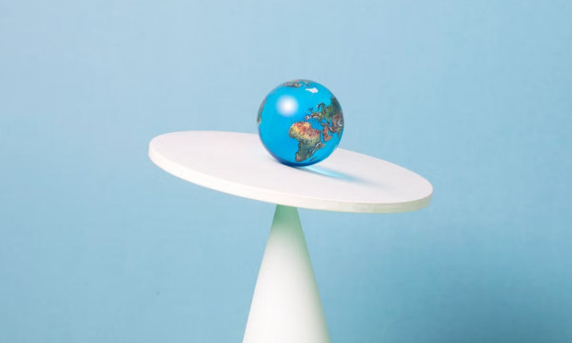 Ο πλανήτης Γη έχει πάρει κλίση 80 εκατοστών - Πώς μας επηρεάζει