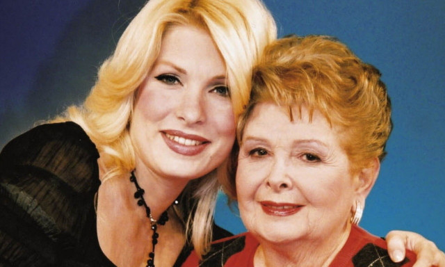 Βέφα Αλεξιάδου: Οι ομηρικοί καυγάδες με την Ελένη Μενεγάκη - Τα άγνωστα παρασκήνια του Πρωινού καφέ