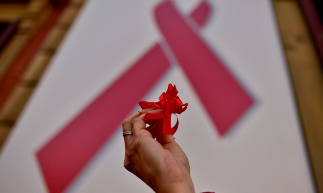 Ορόσημο στη μάχη κατά του ιού HIV: Εγκρίθηκε φάρμακο για το AIDS που δρα σαν εμβόλιο