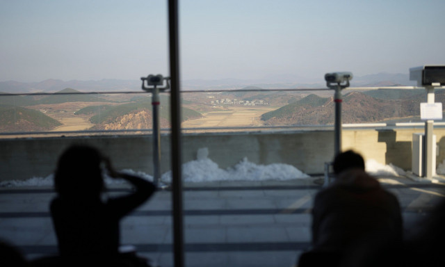 Κορέα: Καφετέρια του Νότου προσφέρει θέα σε χωριό του Βορρά