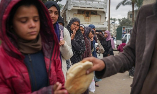 Γάζα: Δύο γυναίκες και ένα κορίτσι ποδοπατήθηκαν για μια φραντζόλα ψωμί