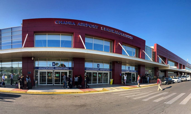 Κακοκαιρία BORA: Αναγκαστική επιστροφή αεροπλάνου στην Αθήνα λόγω των θυελλωδών ανέμων στα Χανιά