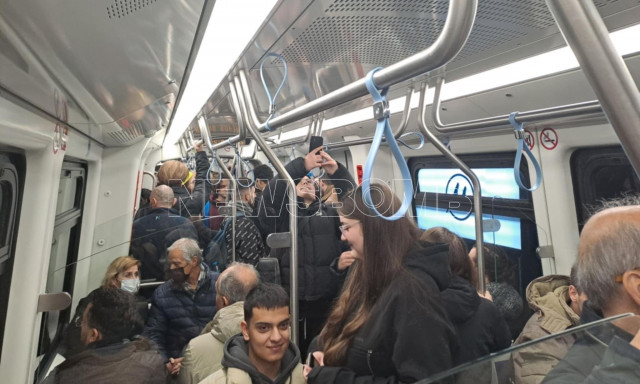 Μετρό Θεσσαλονίκη: Πλήθος κόσμου στους συρμούς - Ξεκίνησαν τα δρομολογία