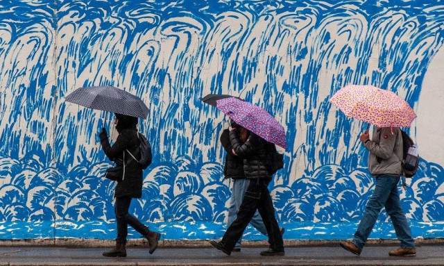 Κακοκαιρία «Bora»: Ήχησε το 112 στην Ιαλυσό Ρόδου - Να φύγουν οι κάτοικοι από ισόγεια και υπόγεια