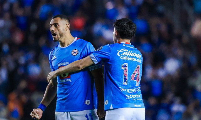 Έλληνες εξωτερικού: Ο Γιακουμάκης σκόραρε σε αγώνα… Squid Game! (video)