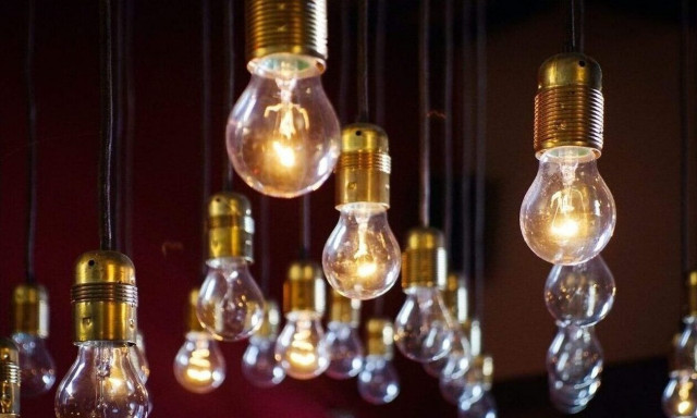 Τιμολόγια ρεύματος: Στα «μπλε» στρέφονται οι καταναλωτές – Έως και 44% φθηνότερα