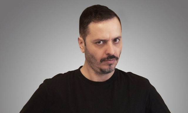 Ξέσπασε ο Τσουβέλας για την κριτική του Φραγκούλη: «Έχουμε χορτάσει από αυτόκλητους ηθικοσωτήρες»