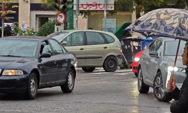 Νέα βροχόπτωση στο κέντρο της Αθήνας