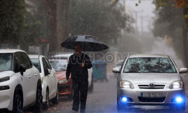 Κακοκαιρία BORA: Ξεκίνησε ισχυρή βροχή στην Αθήνα – Πού ρίχνει «καρέκλες» αυτήν την ώρα