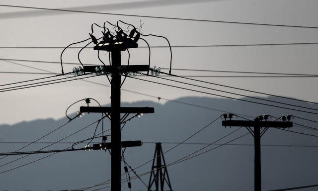 Ηλεκτρικό ρεύμα: Μέχρι τις 6 Δεκεμβρίου οι αποφάσεις της κυβέρνησης για επιδότηση στα νοικοκυριά