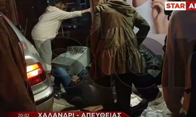 Χαλάνδρι: «Τρελή πορεία» ΙΧ, έπεσε σε στάση λεωφορείου, μια τραυματίας