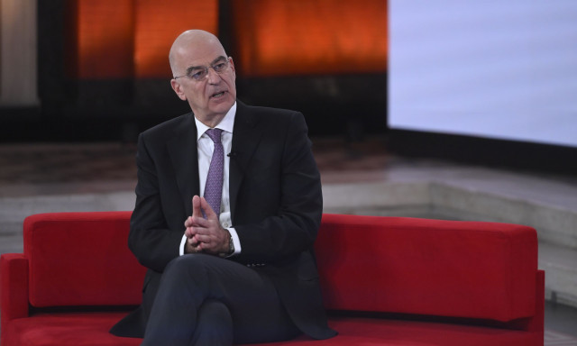 Δένδιας: «Εάν δεν έχεις όπλα, τότε δεν θα έχεις και τίποτα να φας» -Η Ευρώπη «είναι αλλού για αλλού»