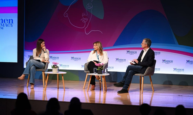 Τι συζητήθηκε στο πρώτο φόρουμ για τις γυναίκες φαρμακοποιούς