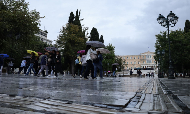 Συντάξεις: Τριπλός μποναμάς για τους ευάλωτους έως 23 Δεκεμβρίου