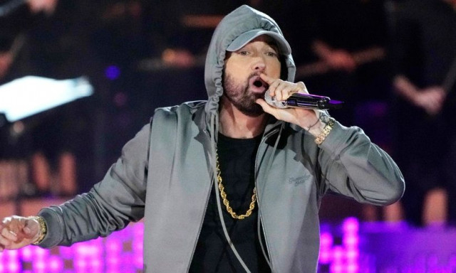 Θρήνος για τον Έμινεμ: Πέθανε η μητέρα του σε ηλικία 69 ετών μετά από μάχη με τον καρκίνο