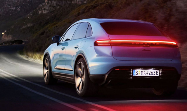 H ηλεκτρική Porsche Macan έχει πιο δυνατά φώτα από ότι πρέπει