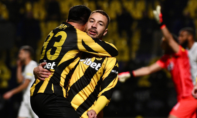 Άρης - ΑΕΚ: Άνοιξε το σκορ ο Μορόν λίγα λεπτά μετά την αλλαγή του