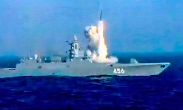 Η Ρωσία πραγματοποιεί στρατιωτικές ασκήσεις με υπερηχητικούς πυραύλους στη Μεσόγειο Θάλασσα