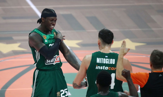 Παναθηναϊκός AKTOR - Μπαρτσελόνα 90-89: Ο Ναν "έλιωσε" τους Καταλανούς στο "καμίνι" του ΟΑΚΑ