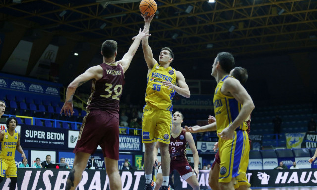 Basketball Champions League: Το Περιστέρι νίκησε την FMP κι «αγκάλιασε» τα Play-In