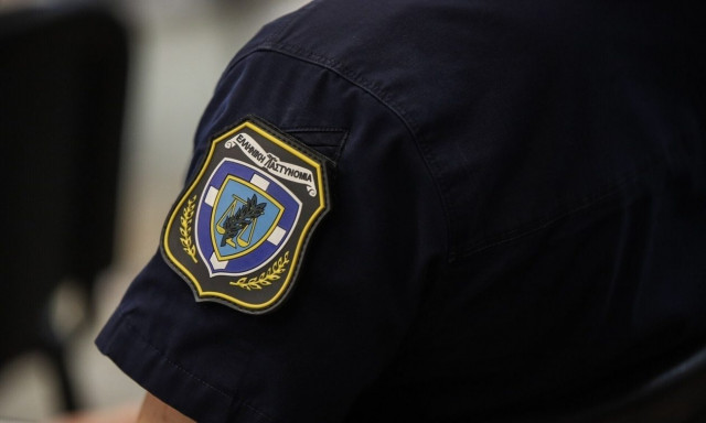 Νέα υπόθεση με δεύτερο αστυνομικό της Βουλής: Η καταγγελία για το απειλητικό τηλεφώνημα