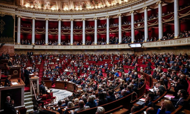 Γαλλική Εθνοσυνέλευση: Ξεκινά η ψηφοφορία για την πρόταση μομφής