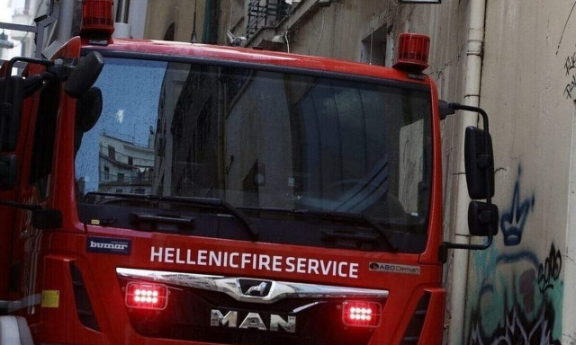 Συναγερμός στην Εύβοια για φωτιά σε σπίτι – Στο νοσοκομείο δύο ένοικοι